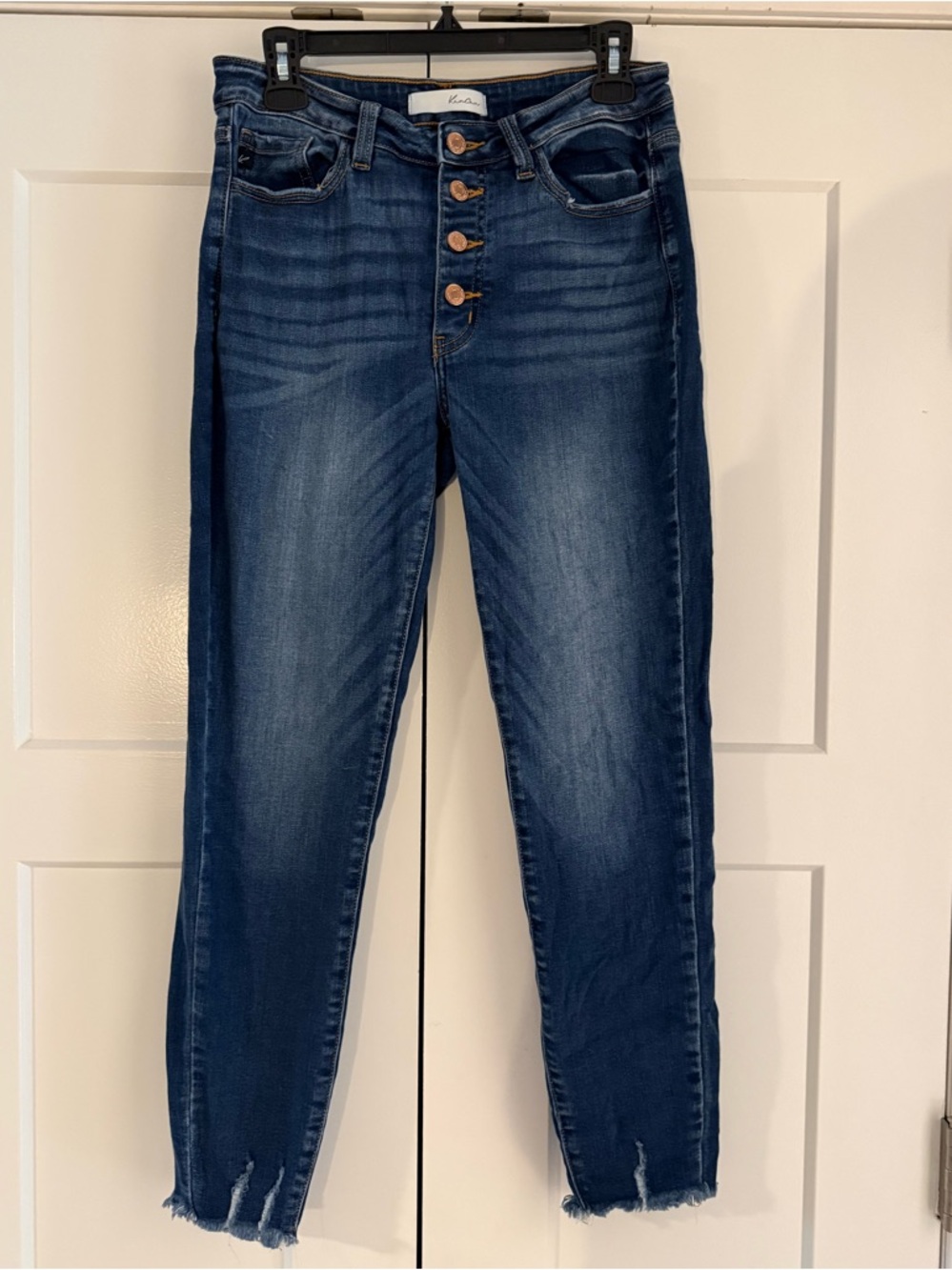 KanCan High Rise Button Fly Crop Skinny Jeans Size 9/28 Distressed Hem